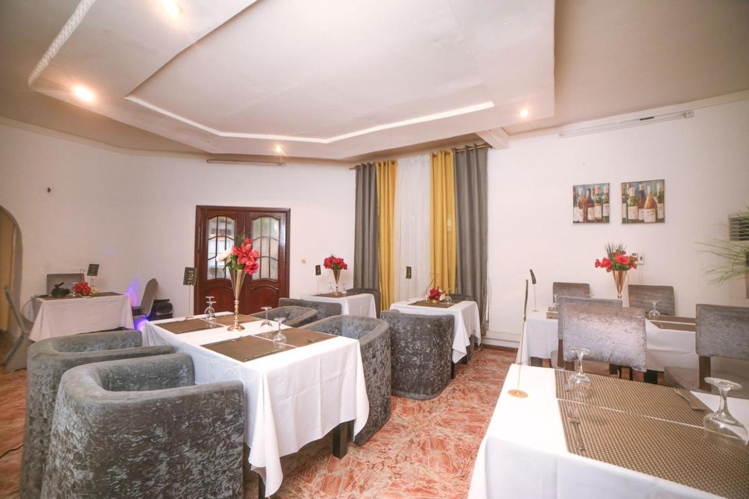 Les Residences De La Providence - Appart Hotel Yaoundé Buitenkant foto